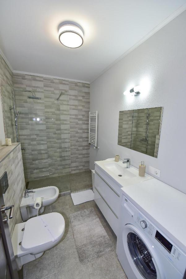 Stylish Stay - Executive - Private Parking And Central Location Oradea Exterior photo