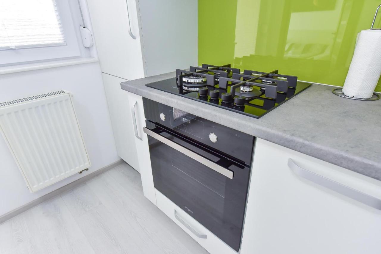 Stylish Stay - Executive - Private Parking And Central Location Oradea Exterior photo